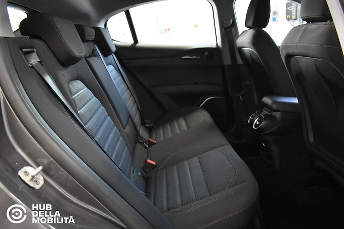 ALFA ROMEO Stelvio 2.2 Turbodiesel 190 CV AT8 RWD Business